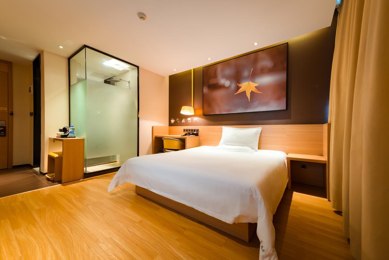 Iu Hotel Shenyang Railway Station Sk Transfer Center Екстериор снимка